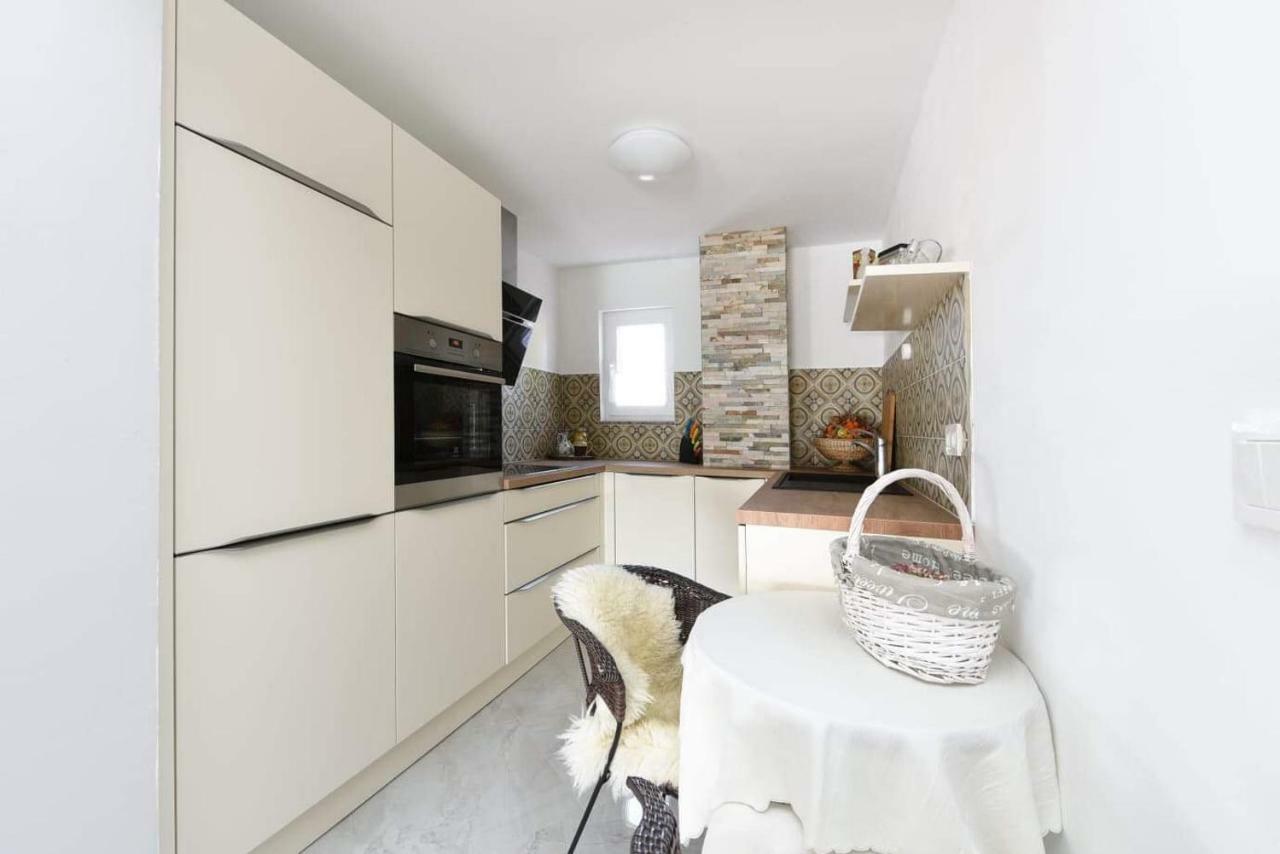 Apartamento Dana Zadar Exterior foto